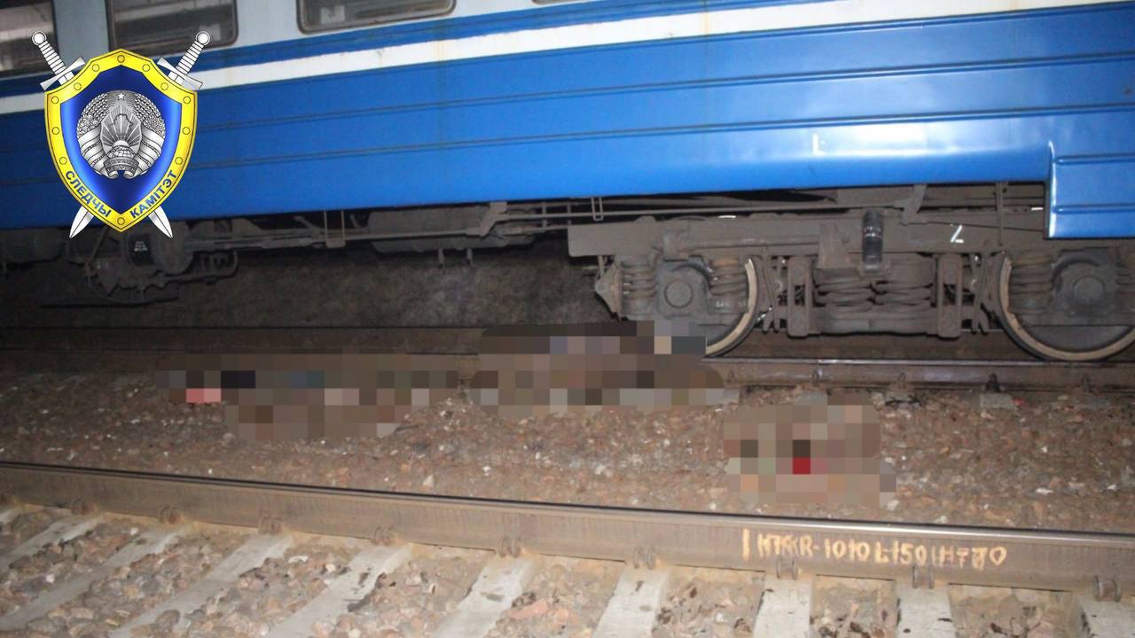 В Беларуси под колесами поезда погиб школьник