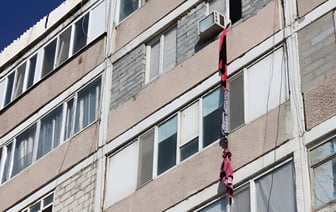 На Витебщине вор-«альпинист» вынес больше 22 тысяч долларов из квартиры на 4 этаже