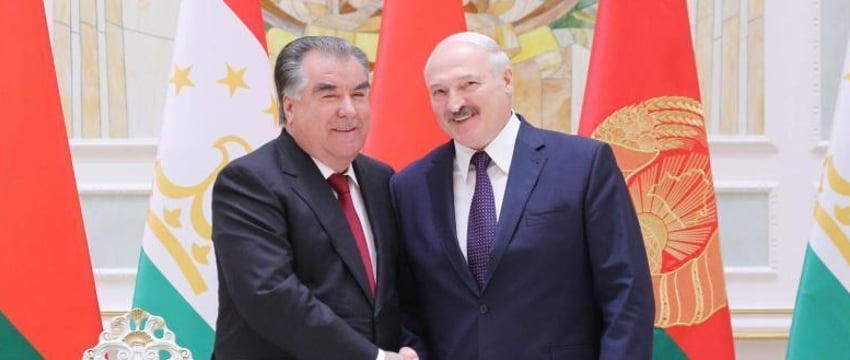 Лукашенко поздравил президента Таджикистана Рахмона с днем рождения