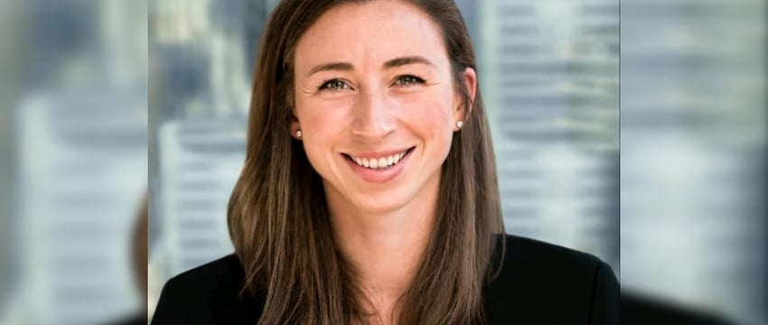 Познакомьтесь с Оливией Коффи, сотрудницей отдела прямых инвестиций, которая мечтает о золоте на Олимпийских играх.