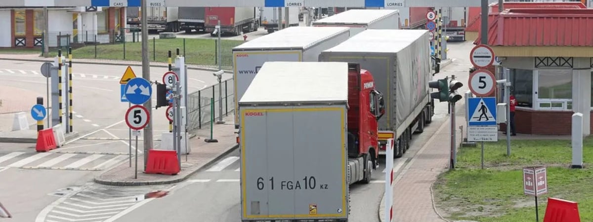 Зарегистрированные в РБ прицепы и полуприцепы нужно вывезти из ЕС до 10 июля