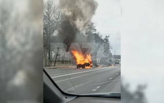 Обстрел ВСУ? На видео попал взрыв автомобиля на дороге в Белгороде — Видео