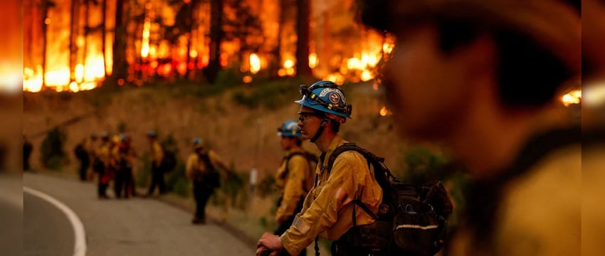 Бушующий пожар в парке стал 6-м по величине лесным пожаром в истории Калифорнии.
