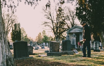 Один человек погиб, 25 получили ранения во время обстрела Днепра и области