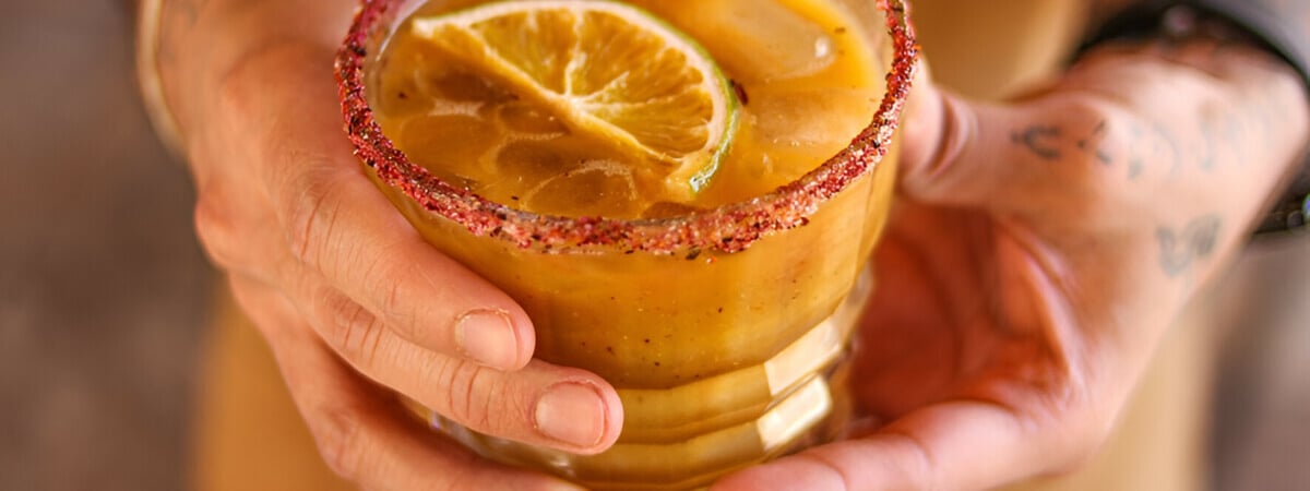 Этот домашний сок затмит магазинные аналоги зимой. Вот что нужно добавить к тыкве для свежести вкуса — Полезно