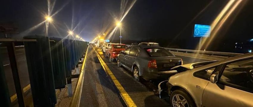 "Паровозик" из пяти авто образовался на МКАД