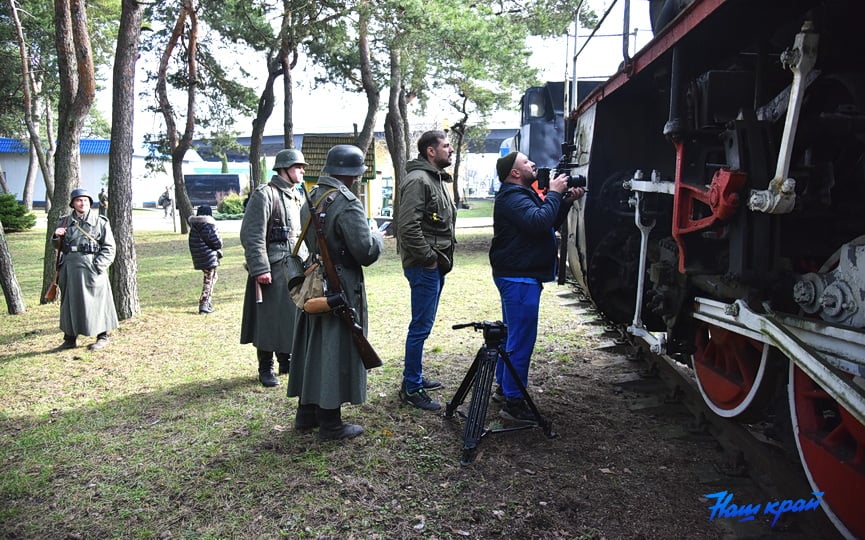 В Барановичах высадился десант немецких солдат. Идет съемка телефильма