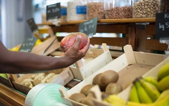 Годовая инфляция в еврозоне в феврале замедлилась до 2,3%, в ЕС - до 2,7%