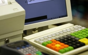 Вот что показал брестчанин работнице одной из заправок города