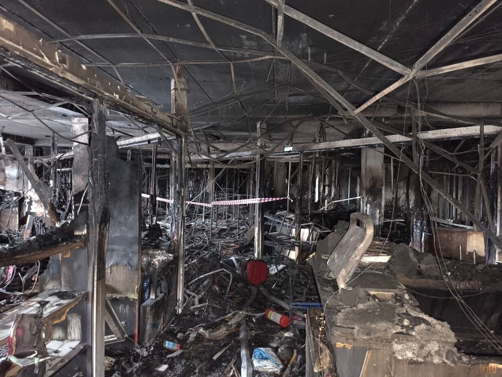 Торговый центр «Беларусь» в Витебске после пожара. Фото ГКСЭ