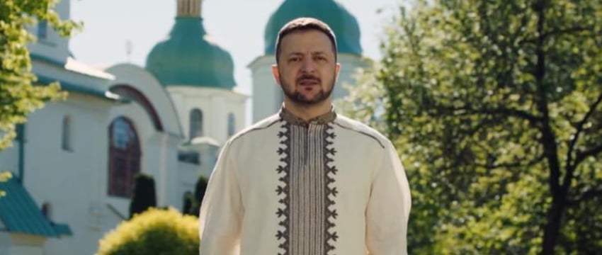 Зеленский назвал Бога союзником в пасхальном обращении