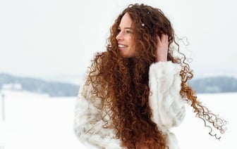 Чтобы зима была в радость — врачи рассказали, как уменьшить воздействие холодов на кожу и волосы