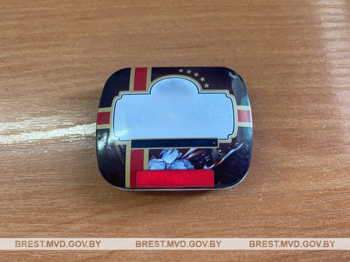 Жительница Пинского района бесплатно получала медпрепарат из группы опиатов и продавала его