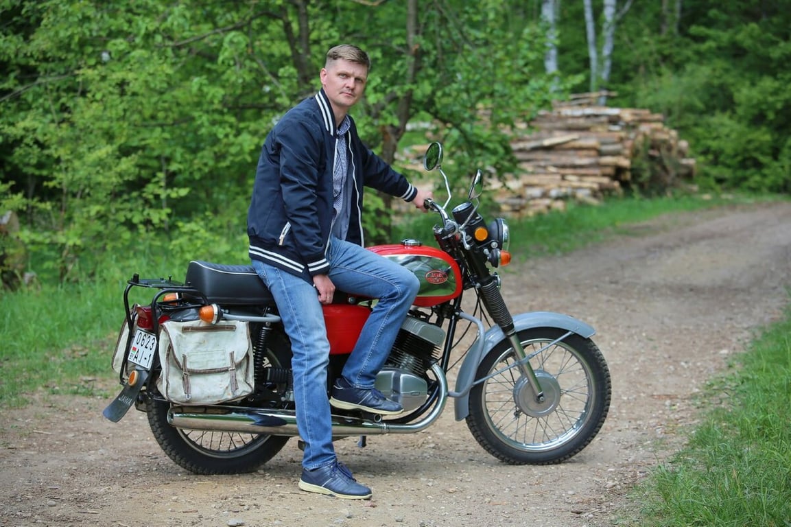 Житель Брестской области несколько лет восстанавливал чехословацкую Jawa 634. Посмотрите, что у него получилось