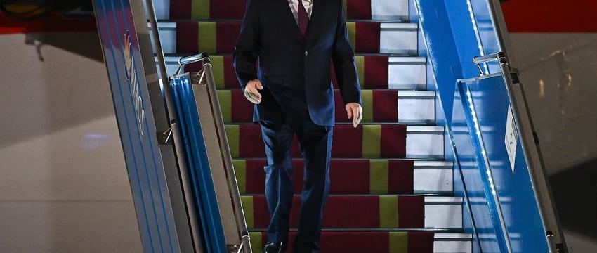 Путин прибыл во Вьетнам после встречи с Ким Чен Ыном в Северной Корее.