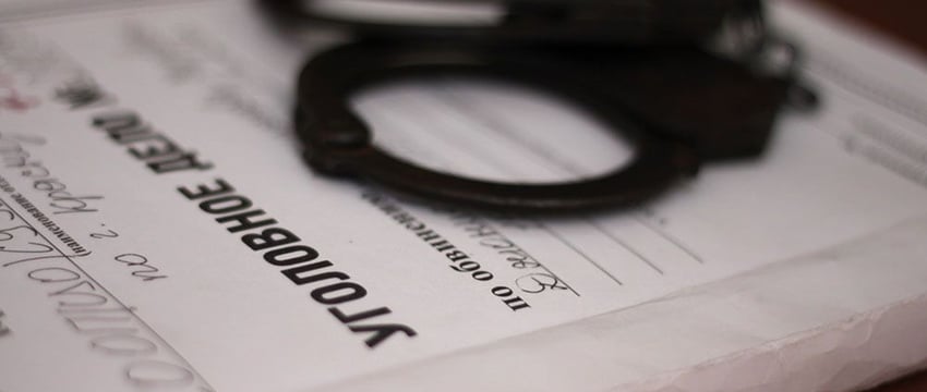 Стало известно, кто в Гомеле угонял брошенные авто и повредил скульптуру Шарманщика