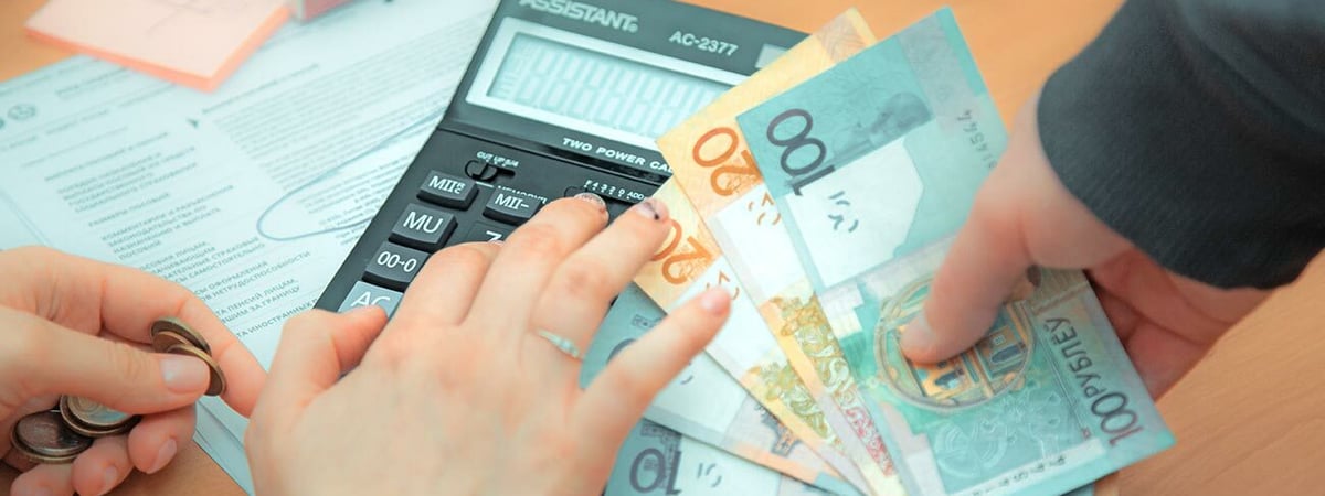 В Минтруда рассказали, кто из белорусов будет обязан отчислять государству 29% от своих доходов