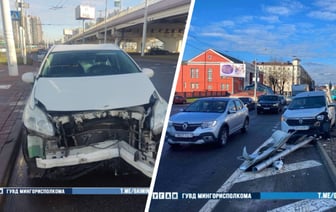 В Минске из-за солнца одна машина врезалась в столб, а вторая протаранила светофор — Видео