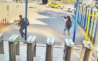 В Турции три смертника устроили теракт — 14 человек ранены — Видео