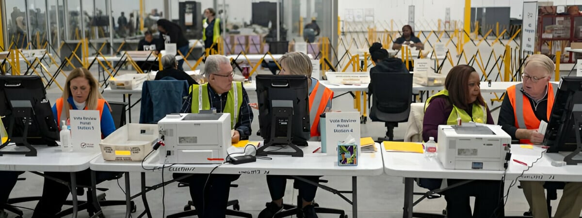 «Истерика» — Россия отвергла обвинения в о «минировании» избирательных участков в США — Официально