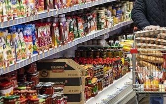 Эстонцев призвали запастить продуктами, лекарствами и настольными играми
