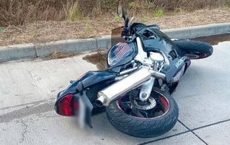 19-летняя мотоциклистка наехала на бордюр и погибла на месте