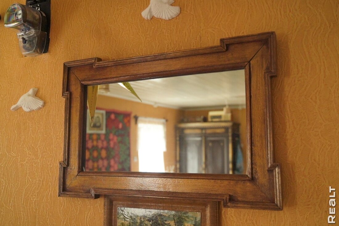 Белоруска восстанавливает родовое гнездо в глухой деревне у реки