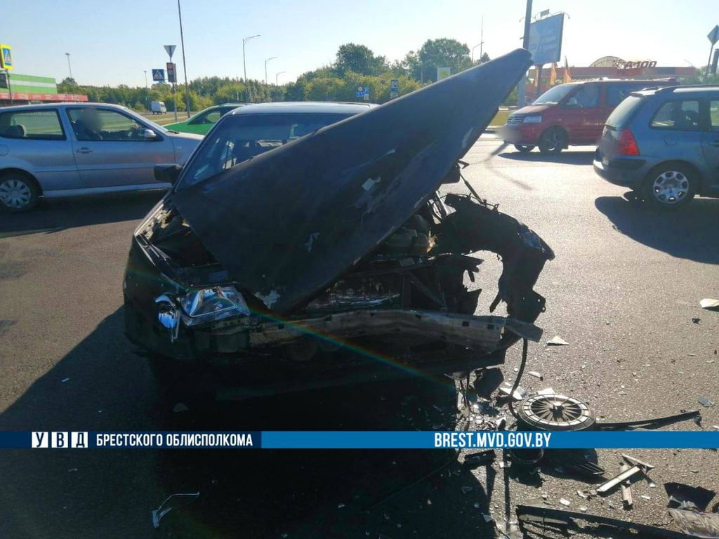 Утром в Бресте на пр.Республики произошло ДТП. Подробности