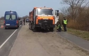 Инспектора ГАИ насмерть задавил грузовик под Пинском
