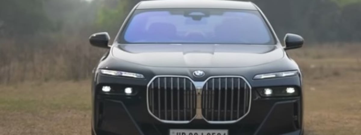 Беларус выиграл BMW стоимостью более 100 тысяч долларов в лотерее в аэропорту Дубая