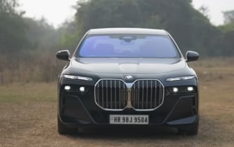 Беларус выиграл BMW стоимостью более 100 тысяч долларов в лотерее в аэропорту Дубая