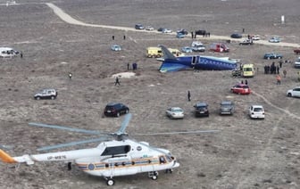 В Казахстане упал пассажирский самолет — видео и фото