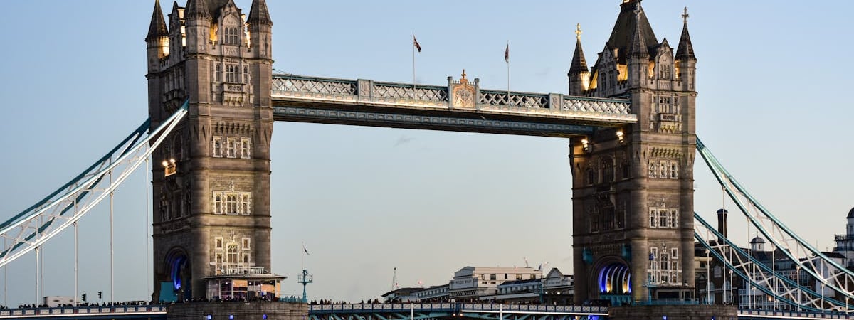 Британский необанк Revolut официально заработал в Украине