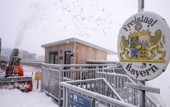 Зима близко? В Германии выпал первый снег — Фото