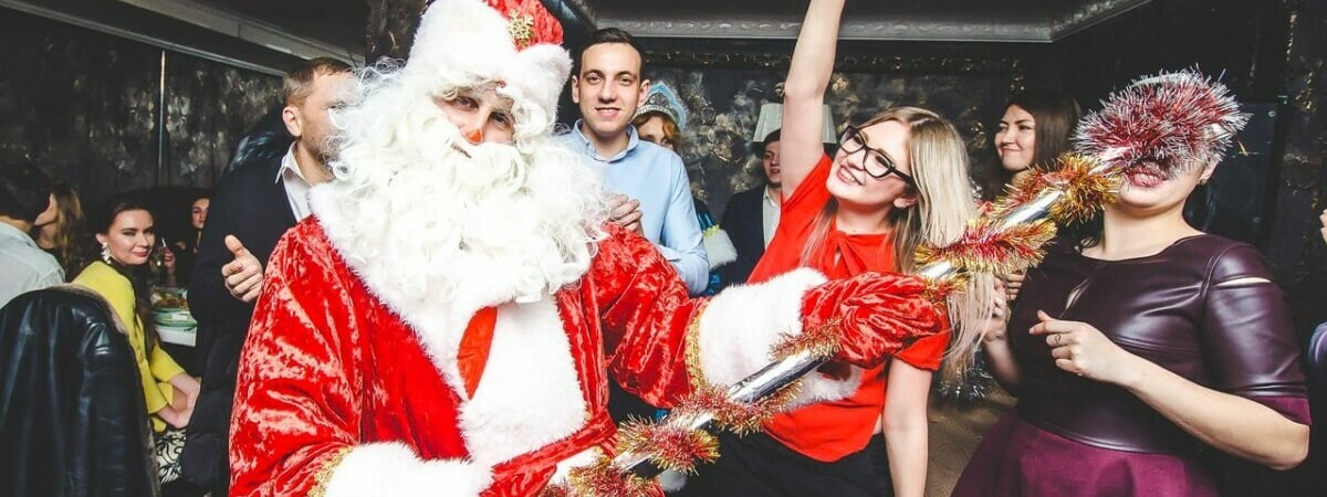 Совмин запретил ИП вести корпоративы. Как предложили работать белорусским Дедам Морозам?