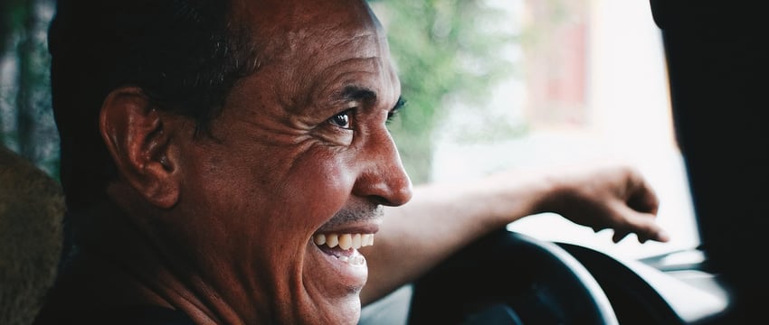 Второй месяц уменьшается средняя зарплата в Витебской области. Что происходит?