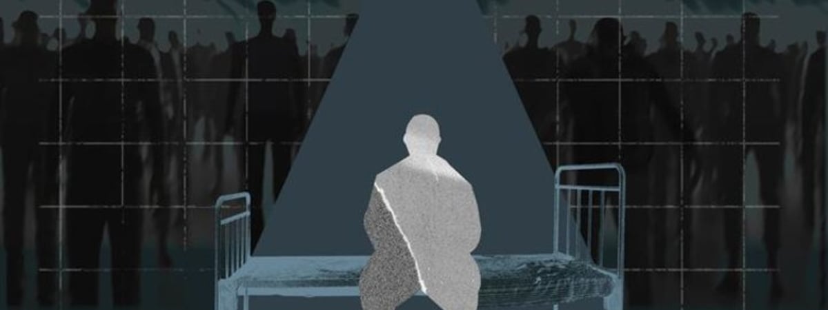 «Здесь такие кренделя лежат — ужас». Репортаж из психиатрического отделения, где лечат россиян, воевавших с украинцами