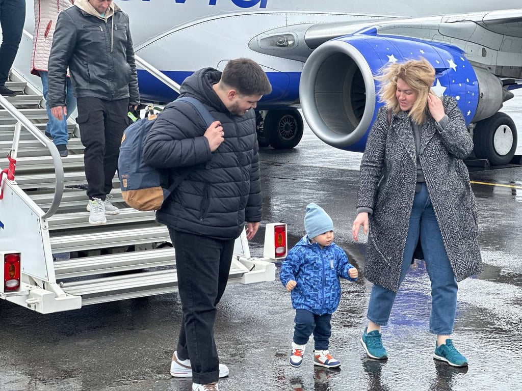 Аэропорт Бреста принял первый за 30 лет рейс из Москвы. Расписание и цена билета