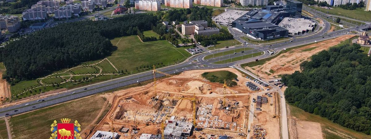 Фотофакт. Посмотрите, как выглядит строительная площадка новой больницы в Гродно