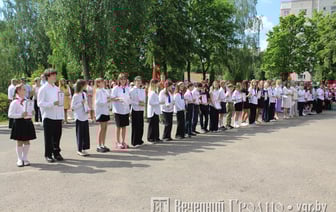 Стало известно, когда в школах Беларуси пройдут линейки