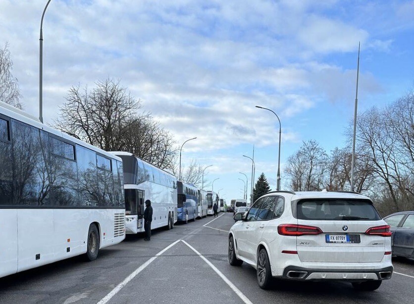 Что происходит на границе накануне новогодних праздников