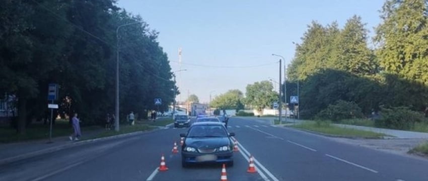 В Барановичах водитель автомобиля Toyota сбил 23-летнюю девушку