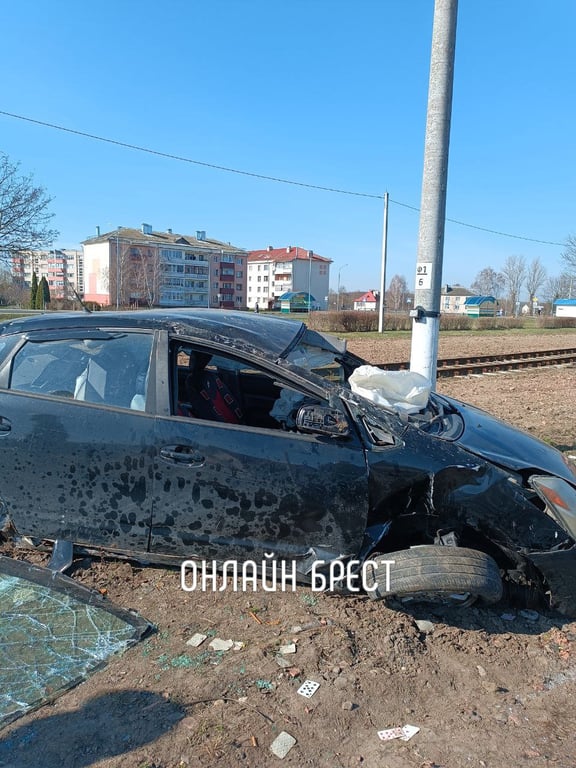 Подросток втайне воспользовался ключами от автомобиля родителей. Чем всё закончилось? Подробности ДТП в Каменецком районе