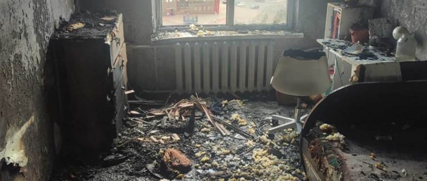 В могилевском общежитии из-за неисправного утюга загорелась комната