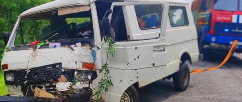 Женщина-водитель попала в ДТП на неисправном микроавтобусе