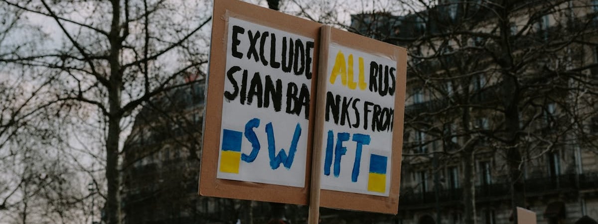 ЦБ РФ изучит трансграничные биткоин-переводы россиян