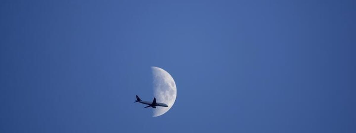 Направлявшийся из Турции в Россию самолет Airbus подал сигнал бедствия на границе Беларуси и Литвы