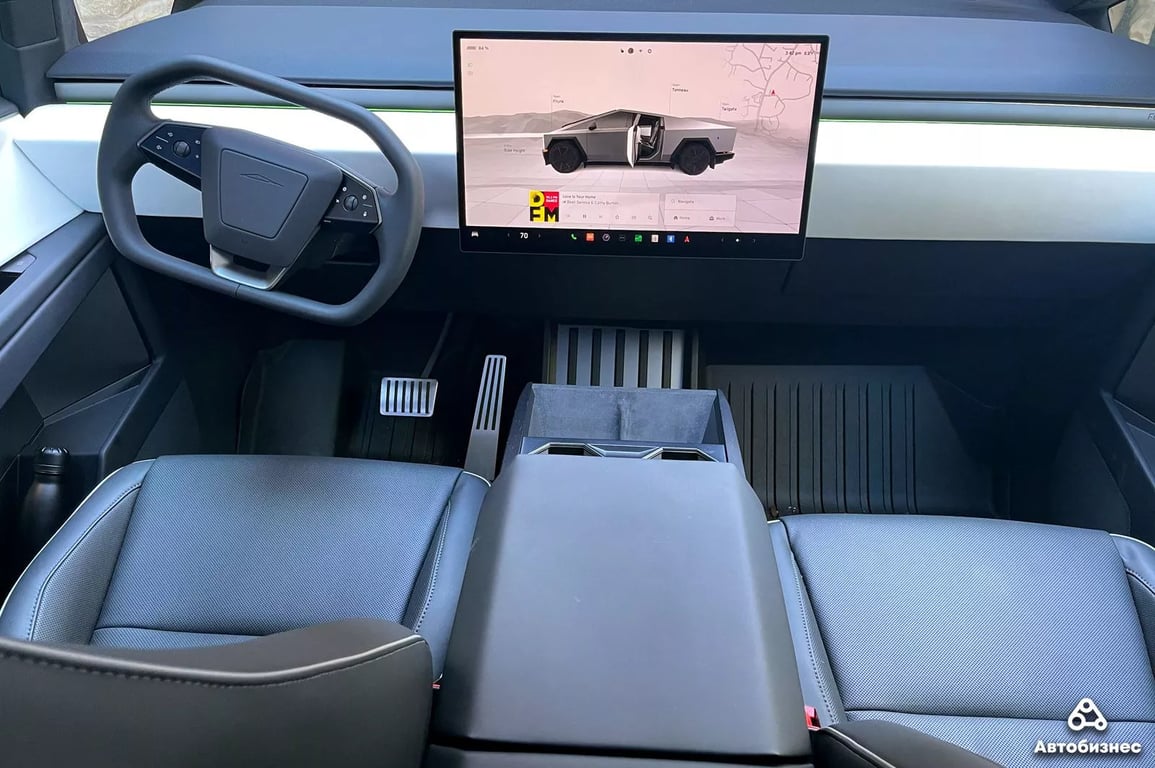 Интерьер Tesla Cybertruck