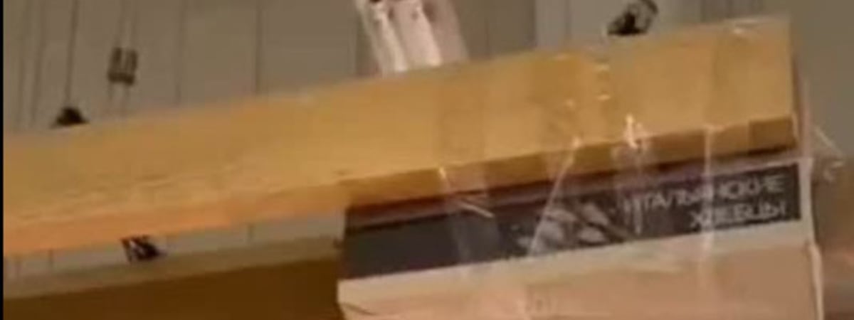 «Расклеена эта гадость по всей территории магазина». Могилевский «Евроопт» возмутил соцсети