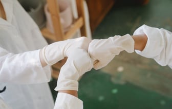 Лукашенко хочет результат полярников "руками пощупать"